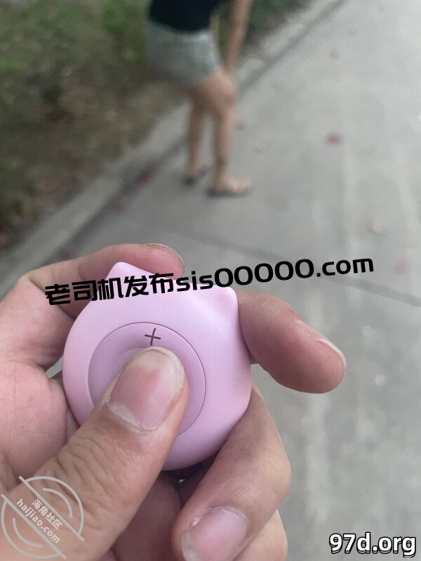 AI_am  高中隔壁班的校花母狗 高考前被艹哭了 跳蛋上街调教 酒店无情爆肏榨射